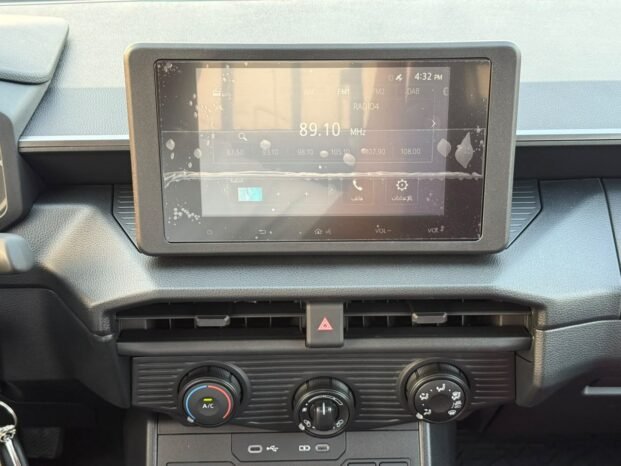 TOYOTA HILUX Image 15